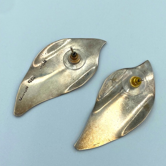 Earrings-Leaf-shaped - Picture 2 of 3